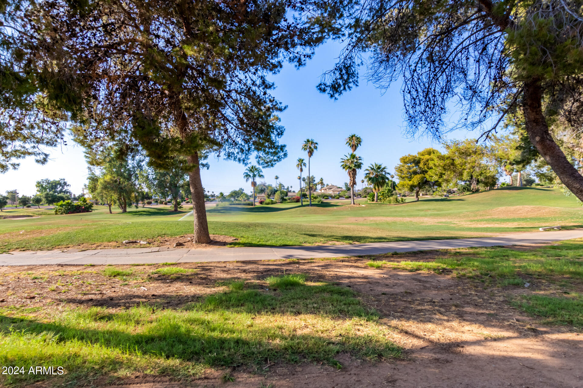 4626 E KELLY Drive