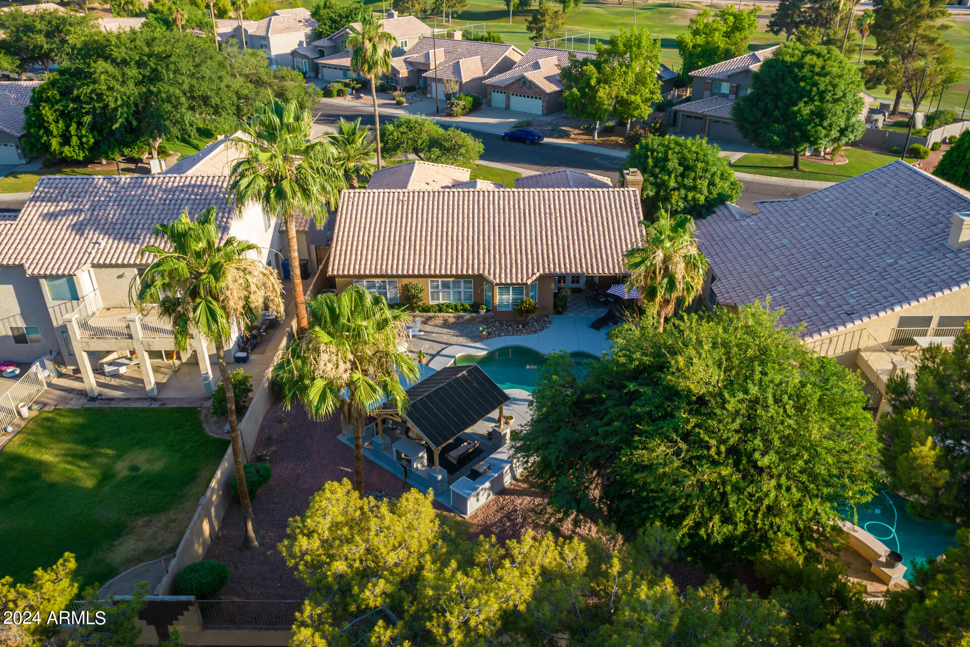 4626 E KELLY Drive
