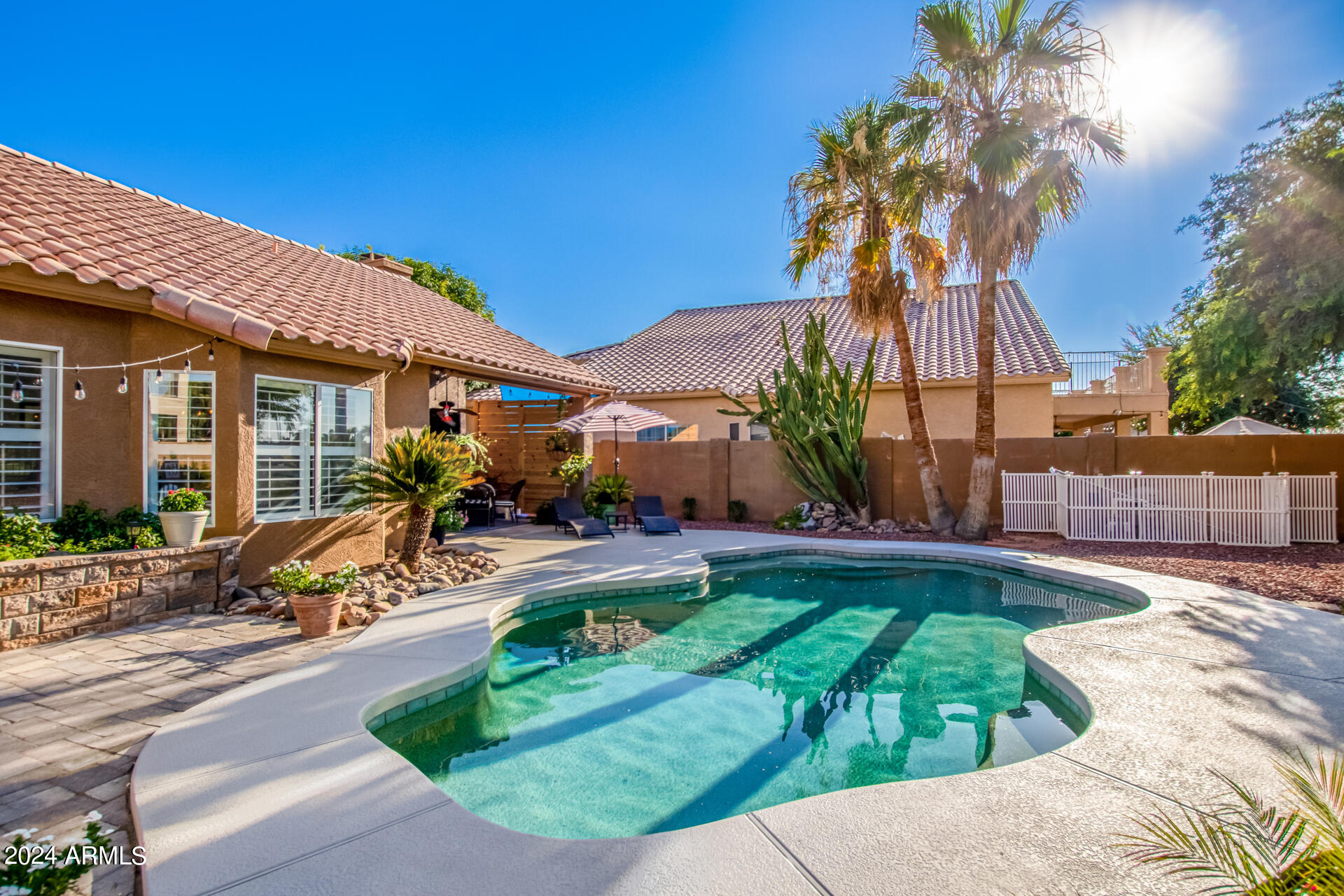 4626 E KELLY Drive
