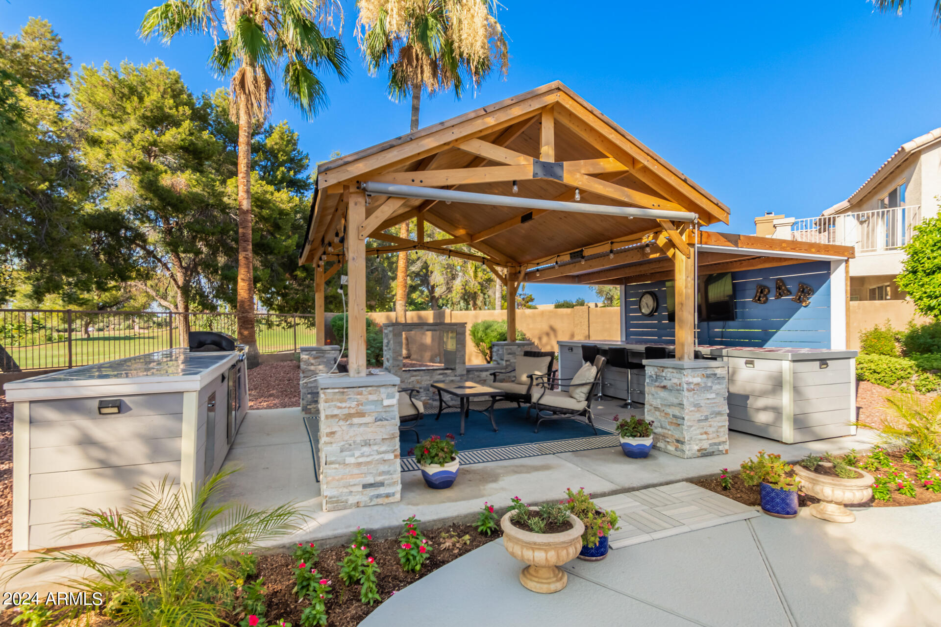 4626 E KELLY Drive