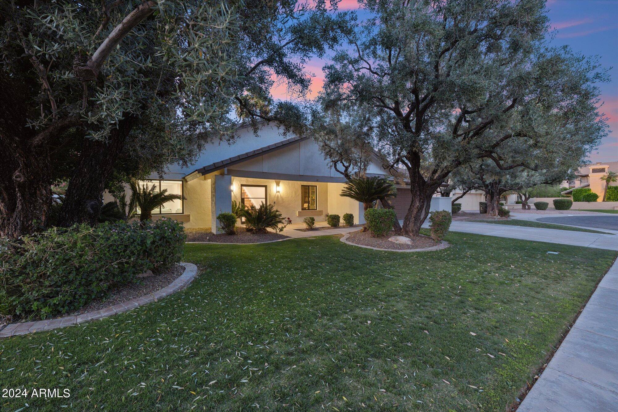 8648 E ONYX Avenue