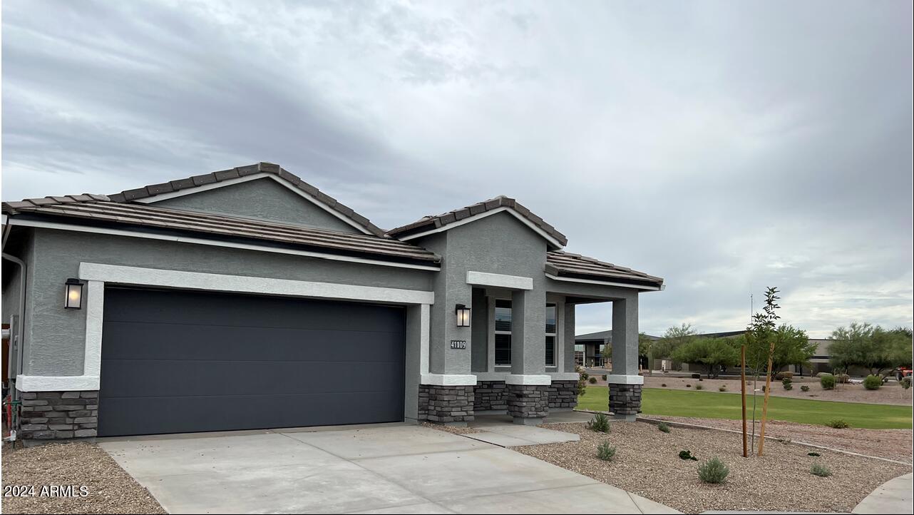 41109 W SUNLAND Drive