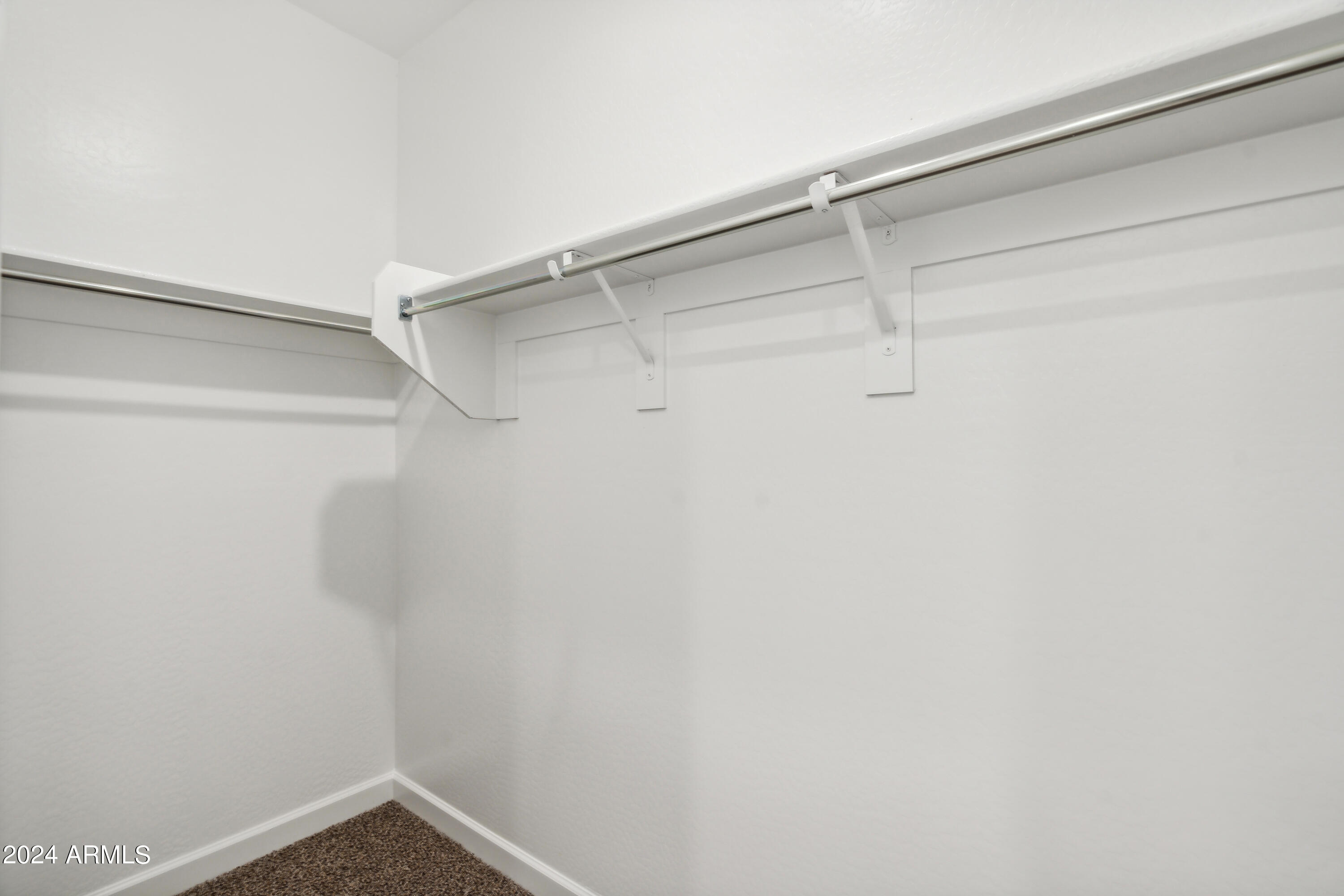 41109 W SUNLAND Drive