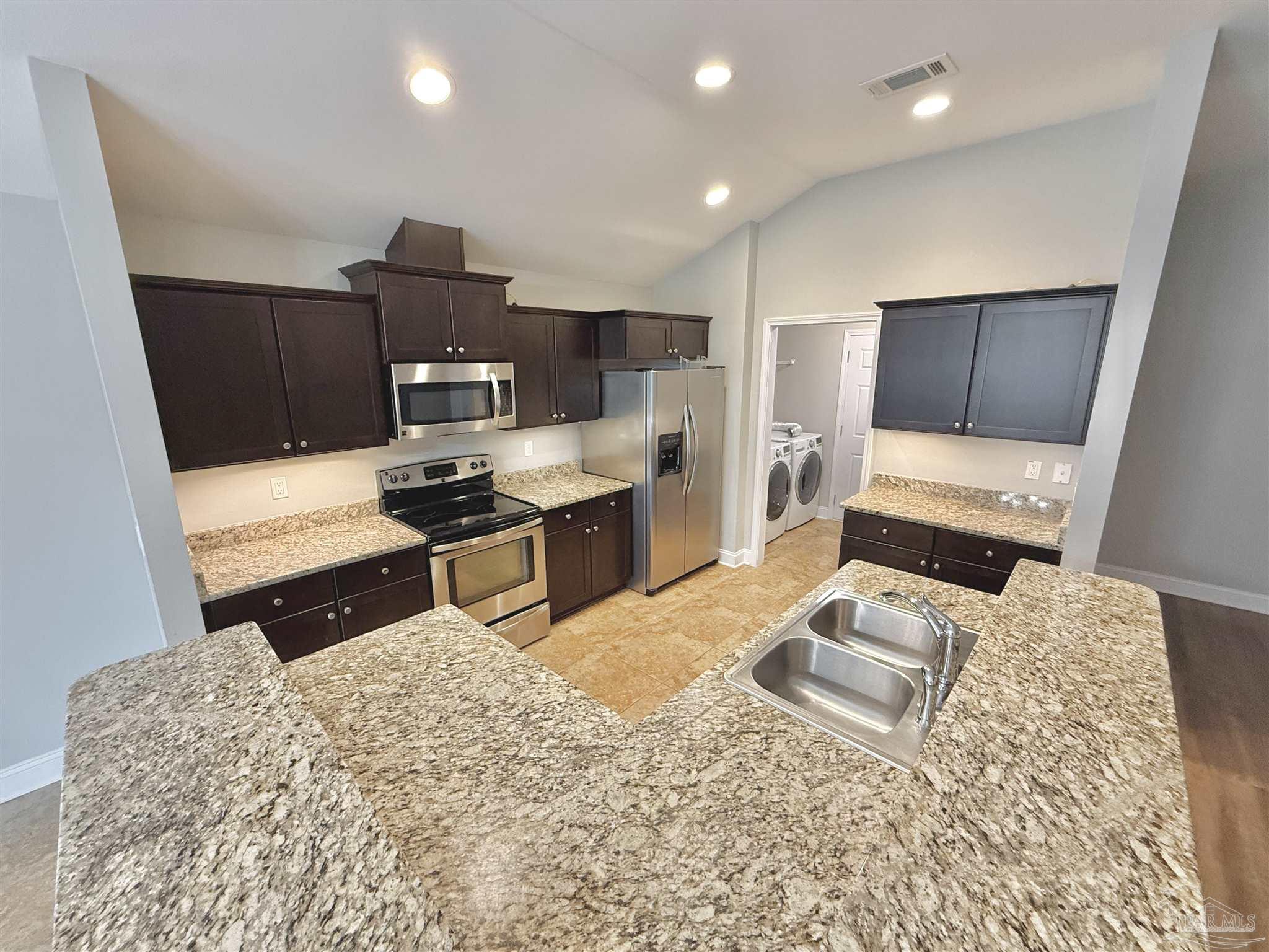 6089 Dunridge Dr