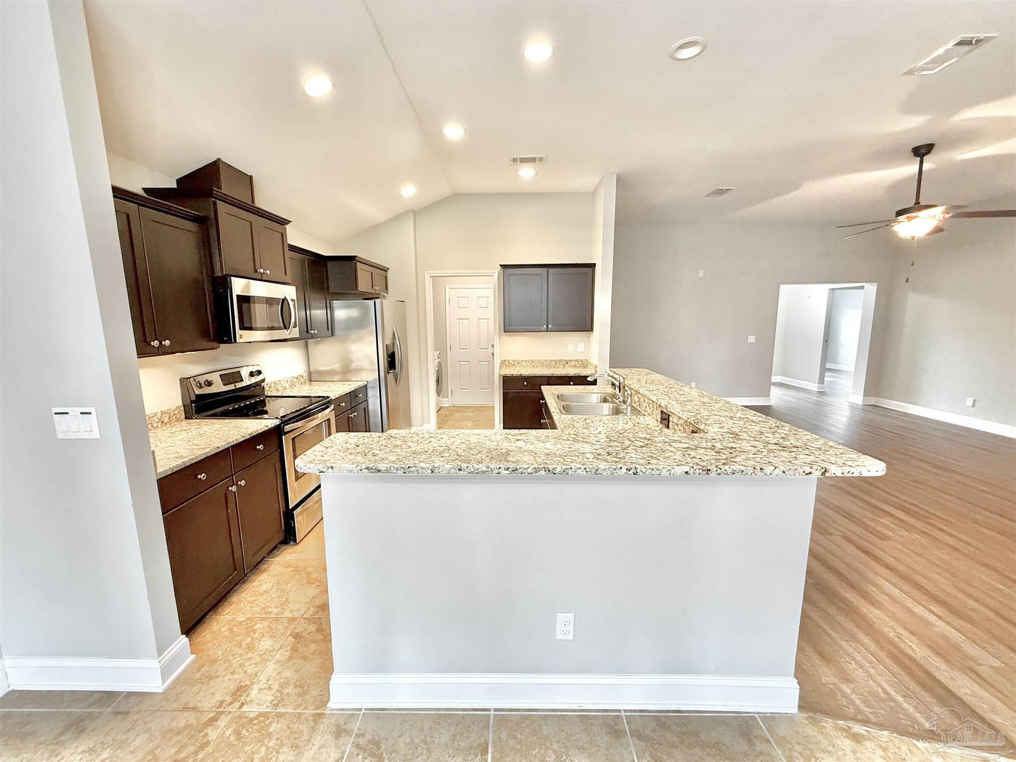 6089 Dunridge Dr