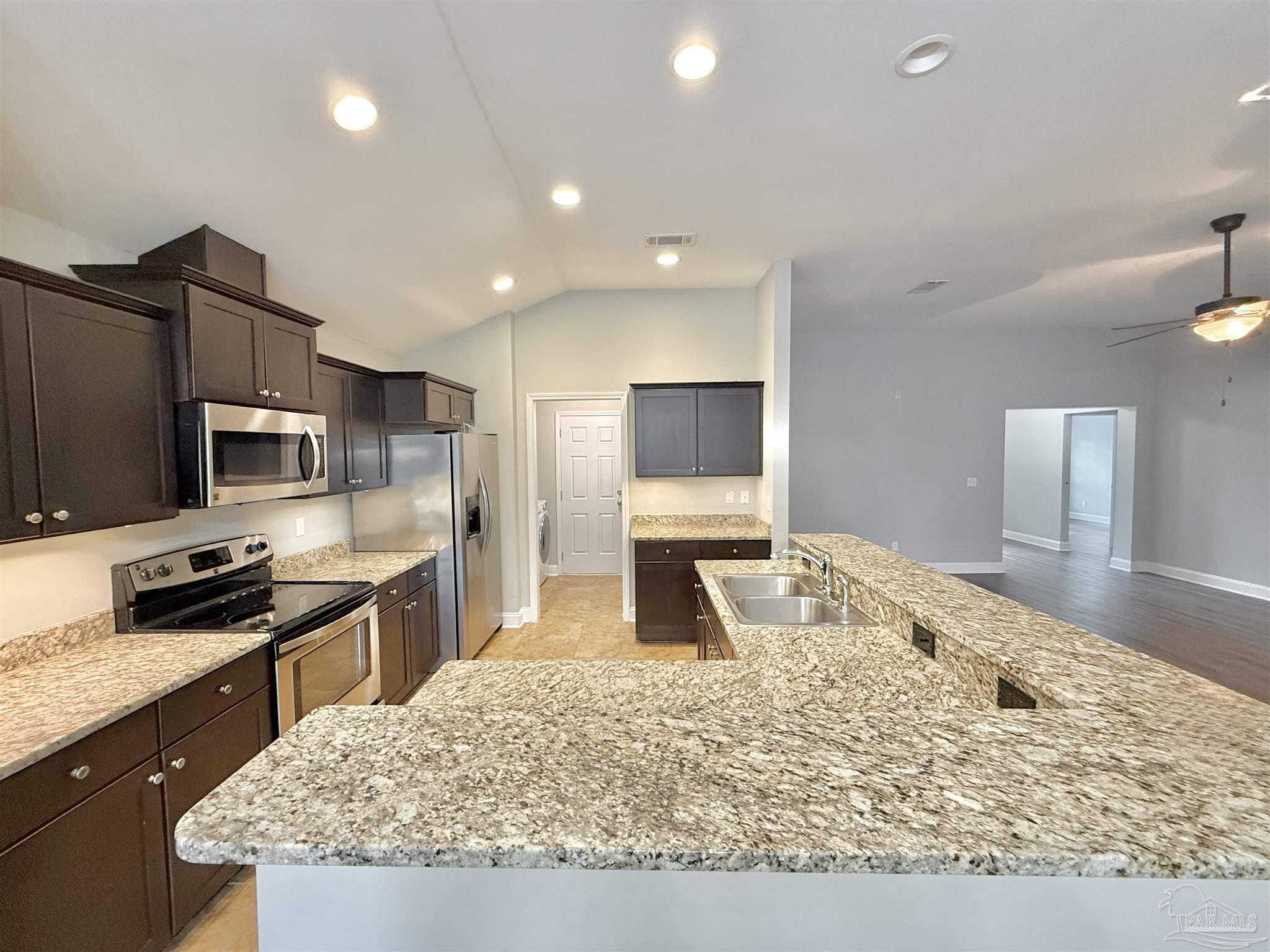 6089 Dunridge Dr
