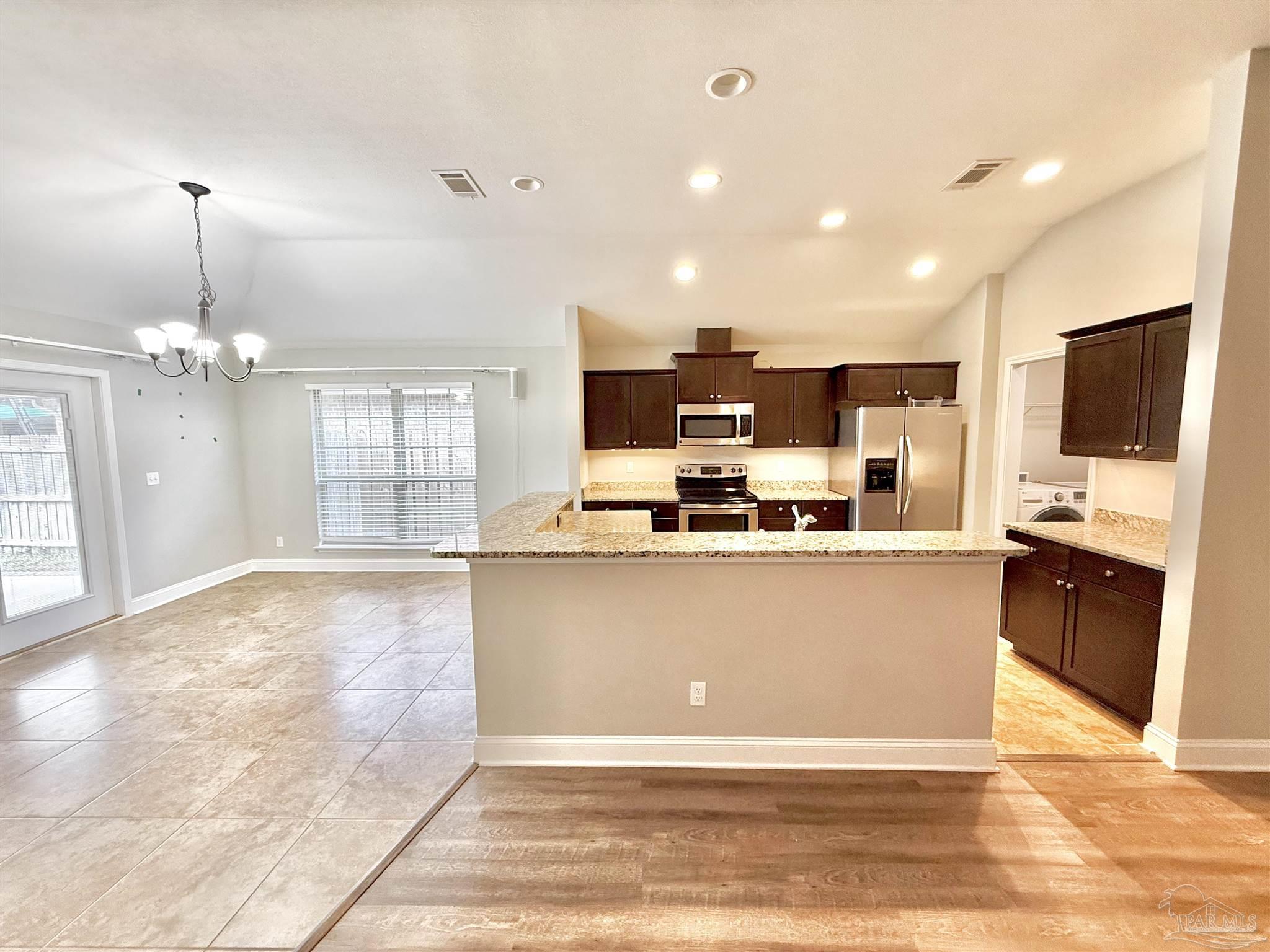 6089 Dunridge Dr