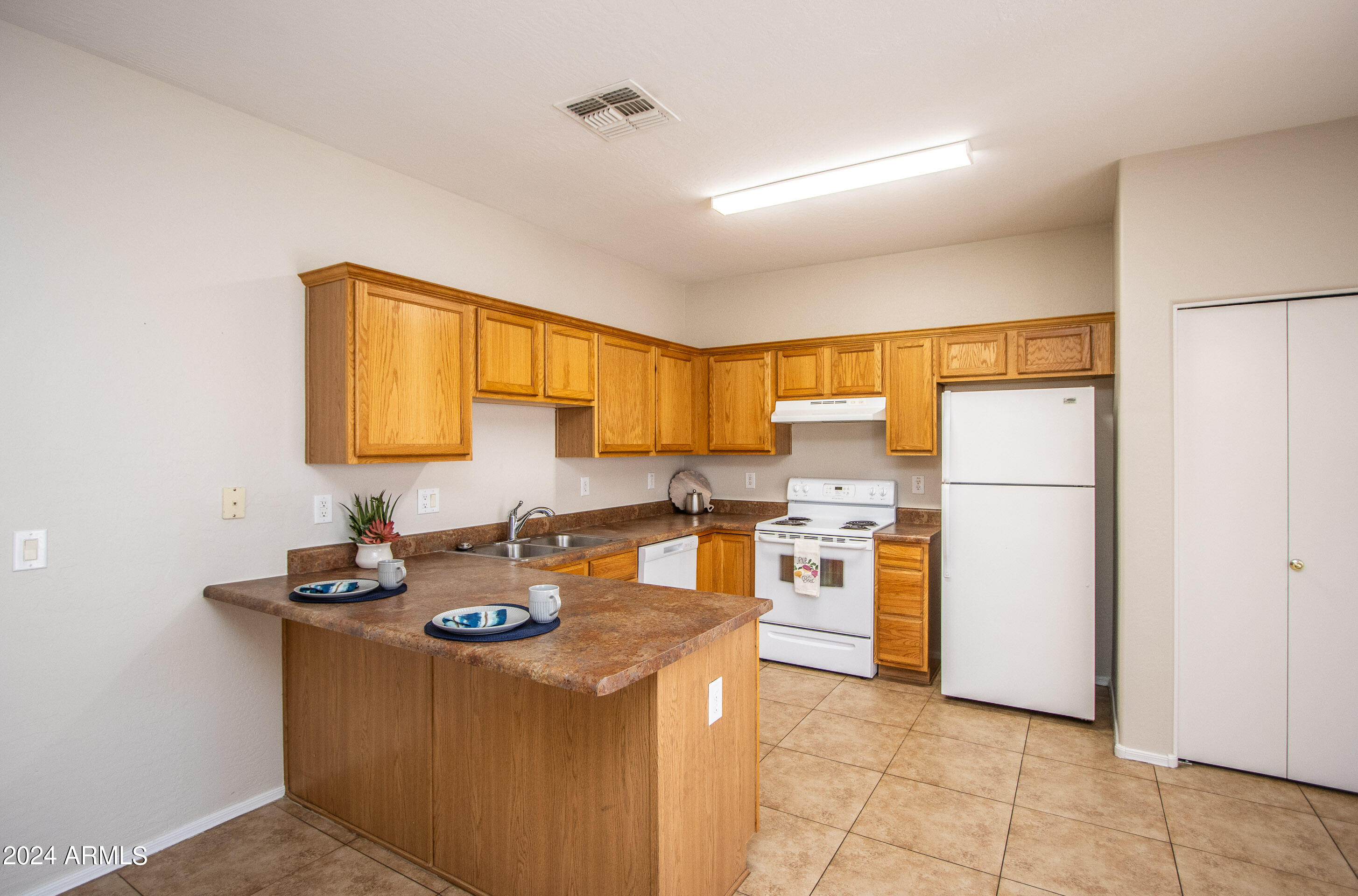 2300 E MAGMA Road, 79