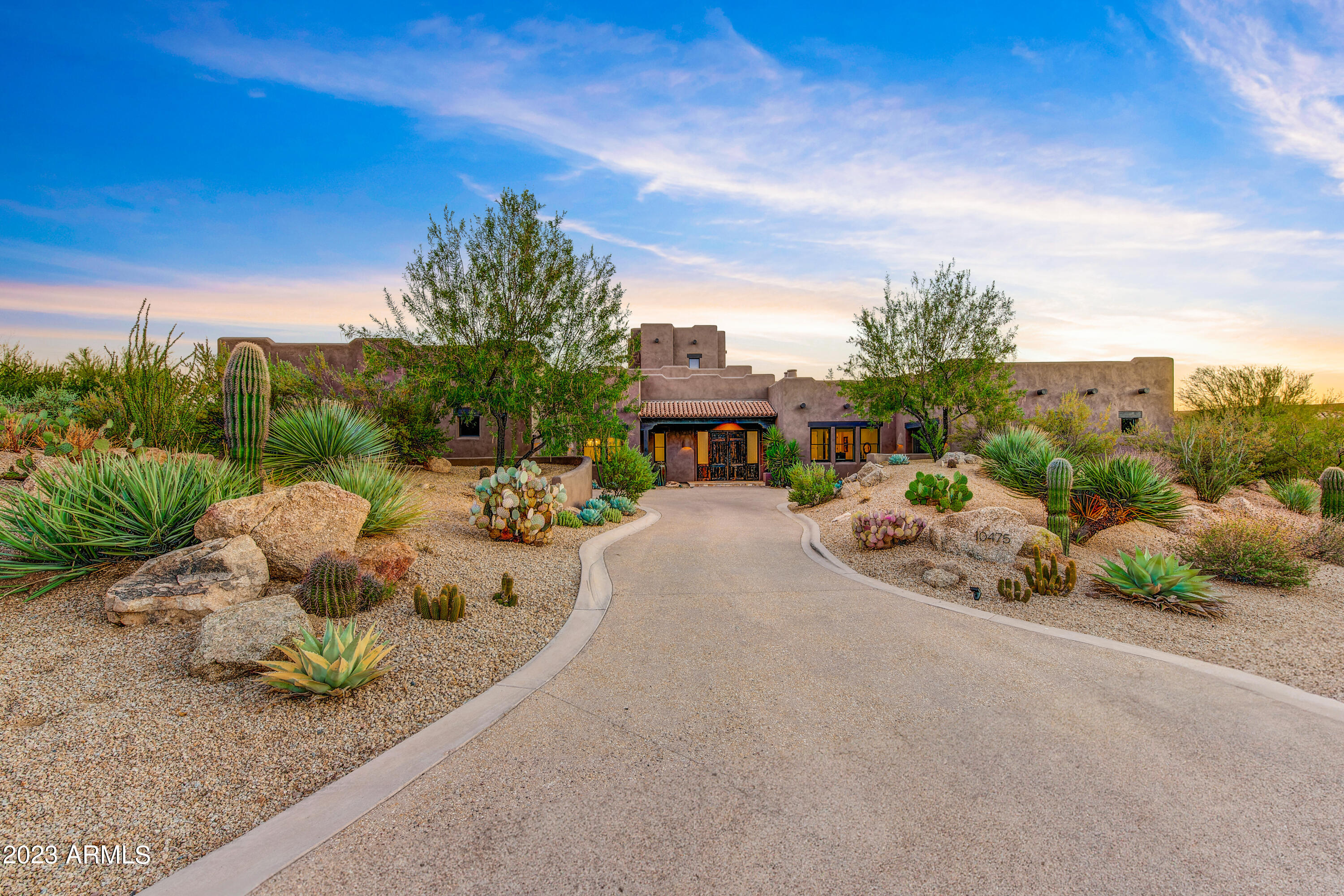 10475 E BALANCING ROCK Road