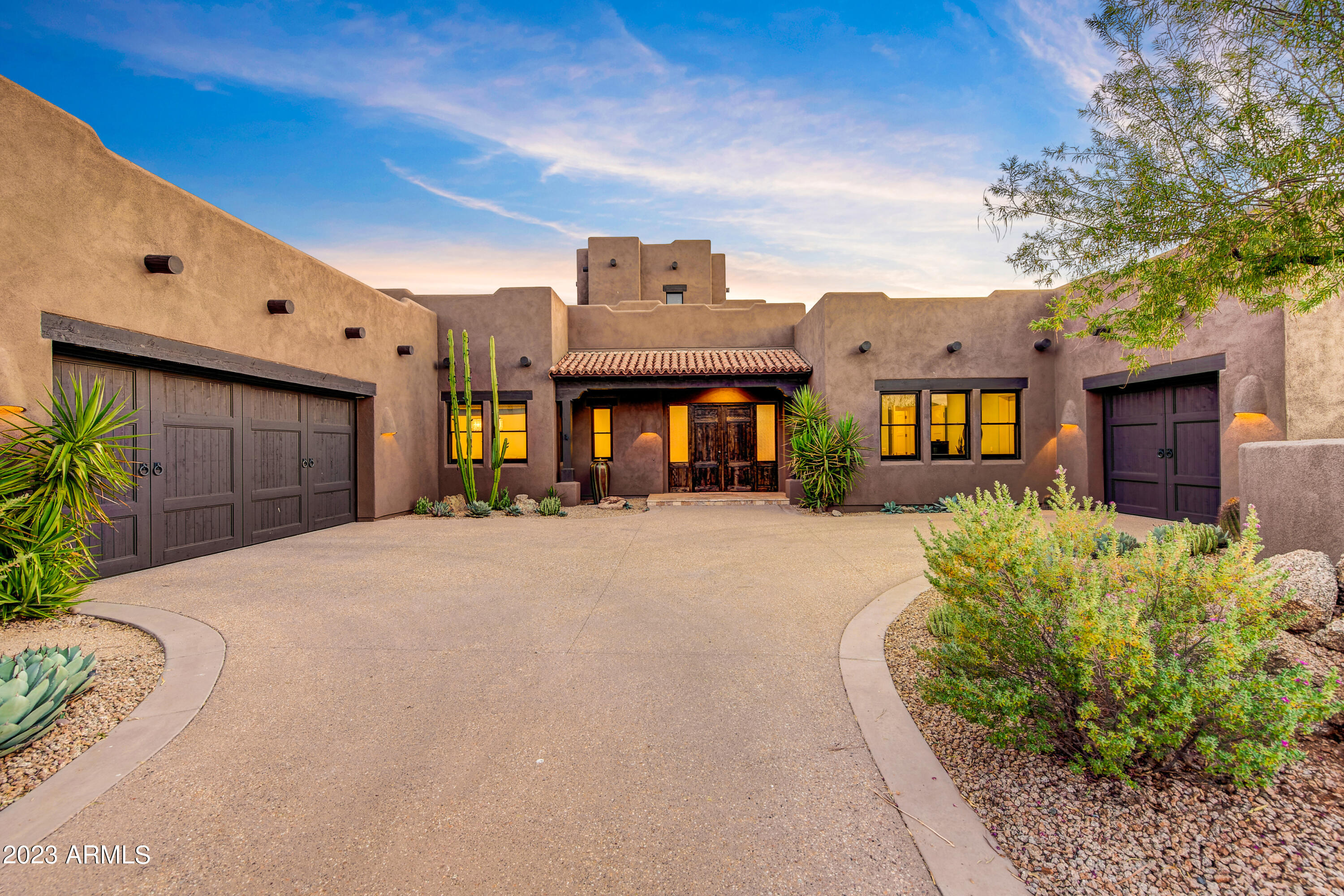 10475 E BALANCING ROCK Road