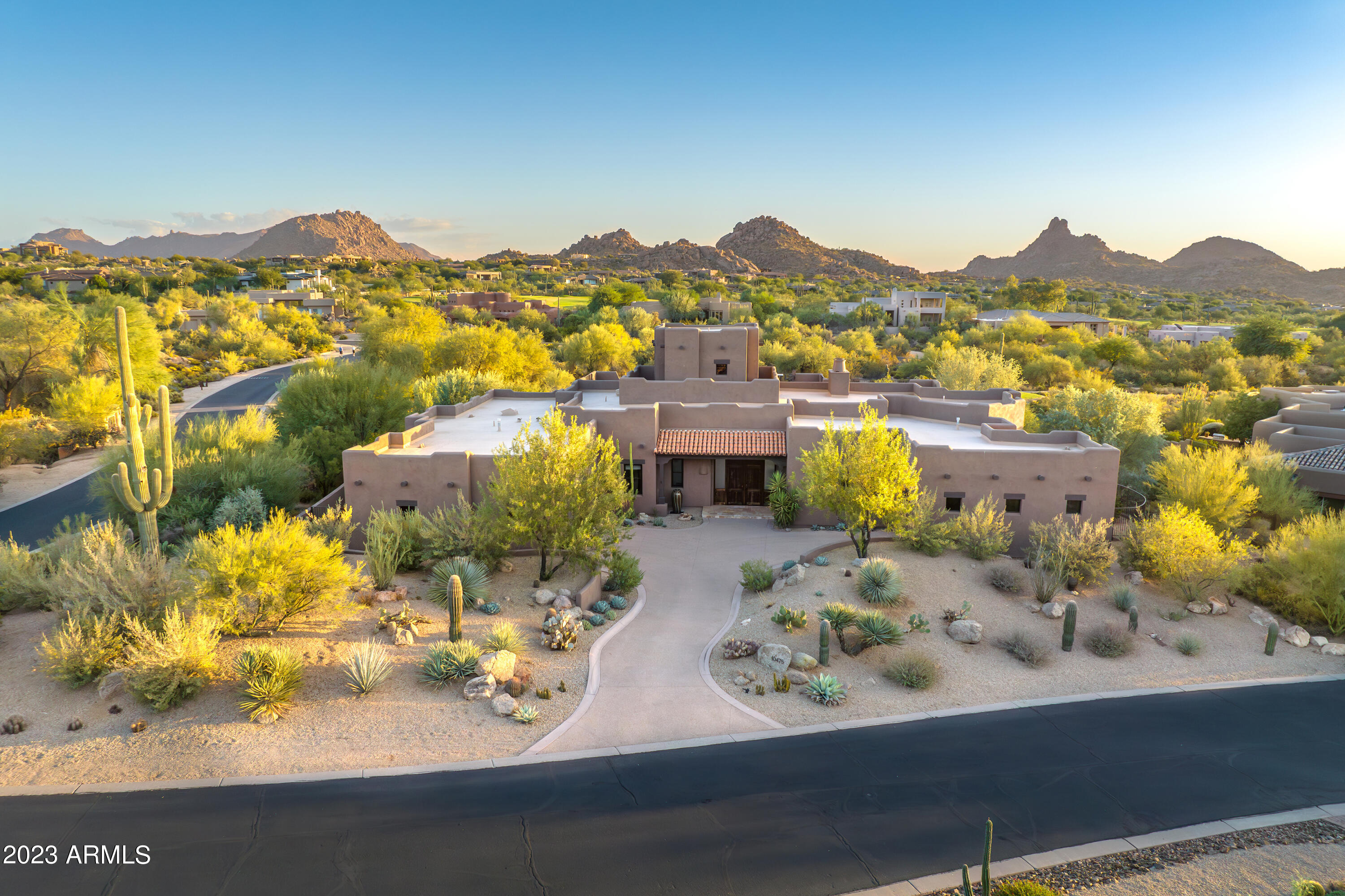 10475 E BALANCING ROCK Road