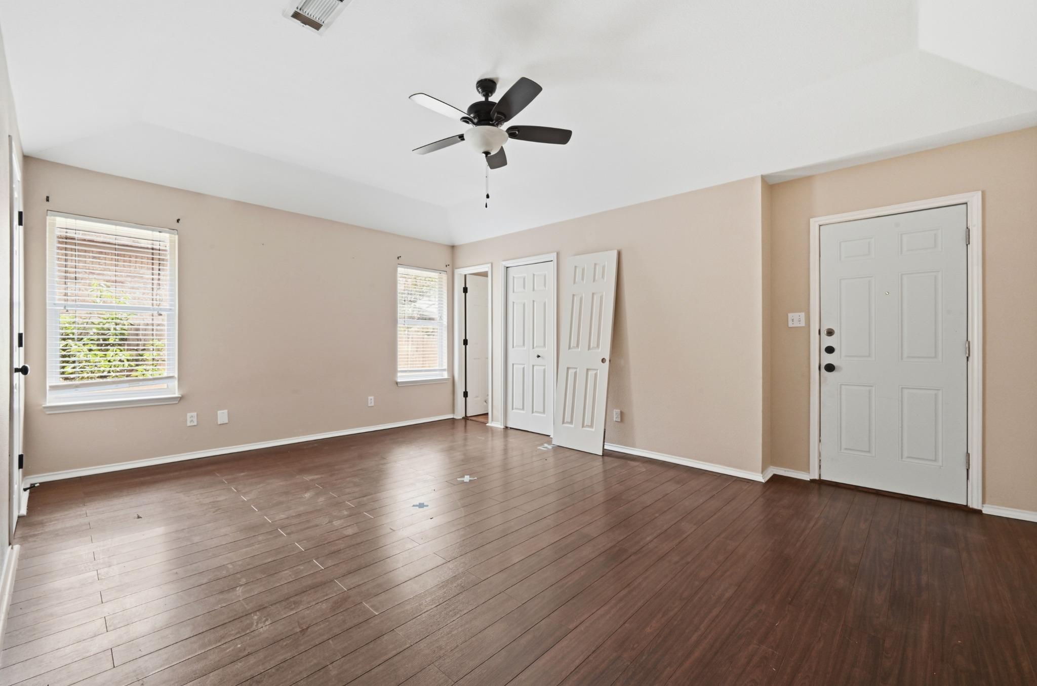 1068 Memorial CIR