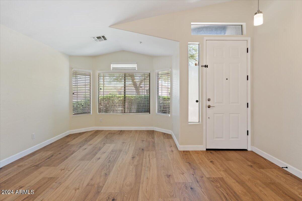 10254 E BLANCHE Drive