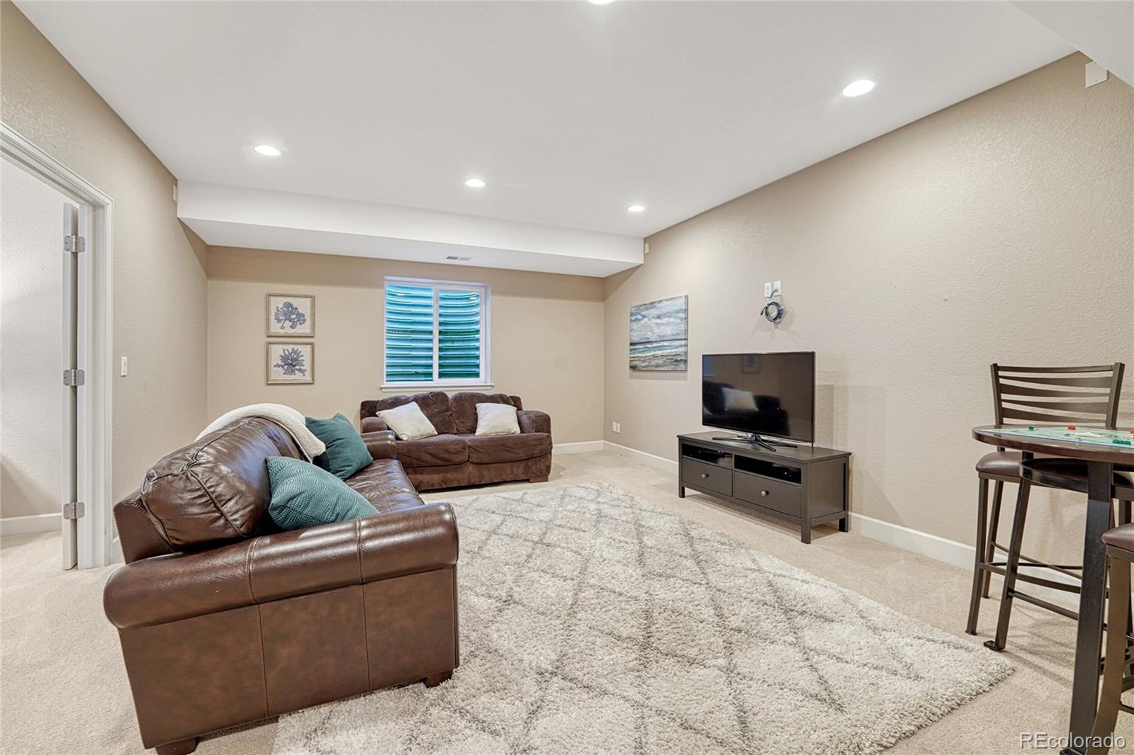 10448 Ashgrove Way