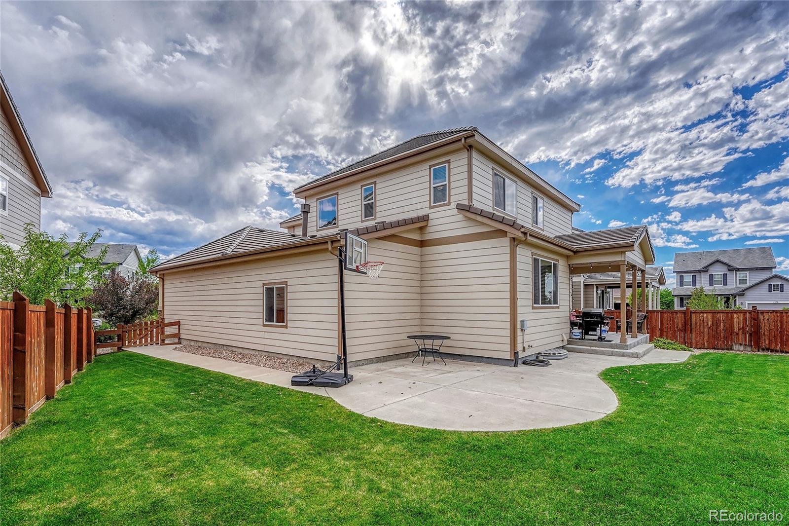 10448 Ashgrove Way