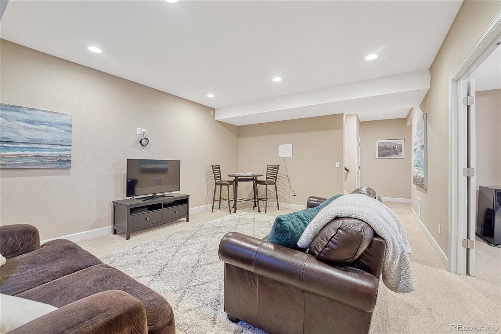 10448 Ashgrove Way