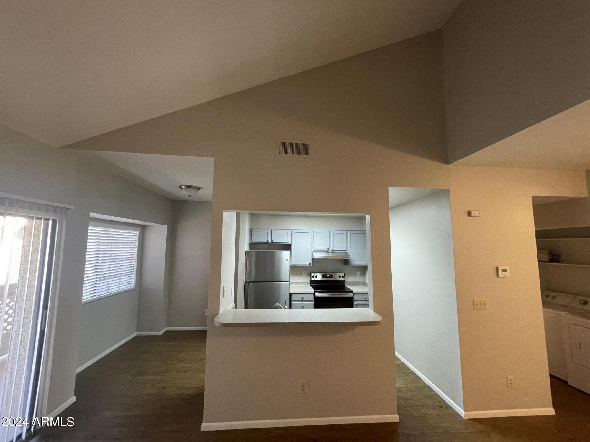 930 N MESA Drive Unit: 2067