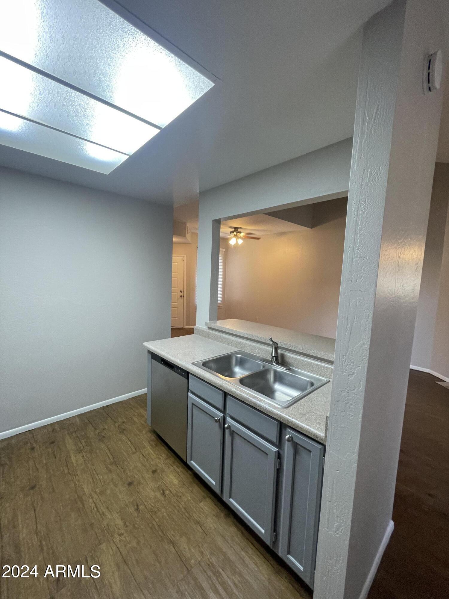 930 N MESA Drive Unit: 2067