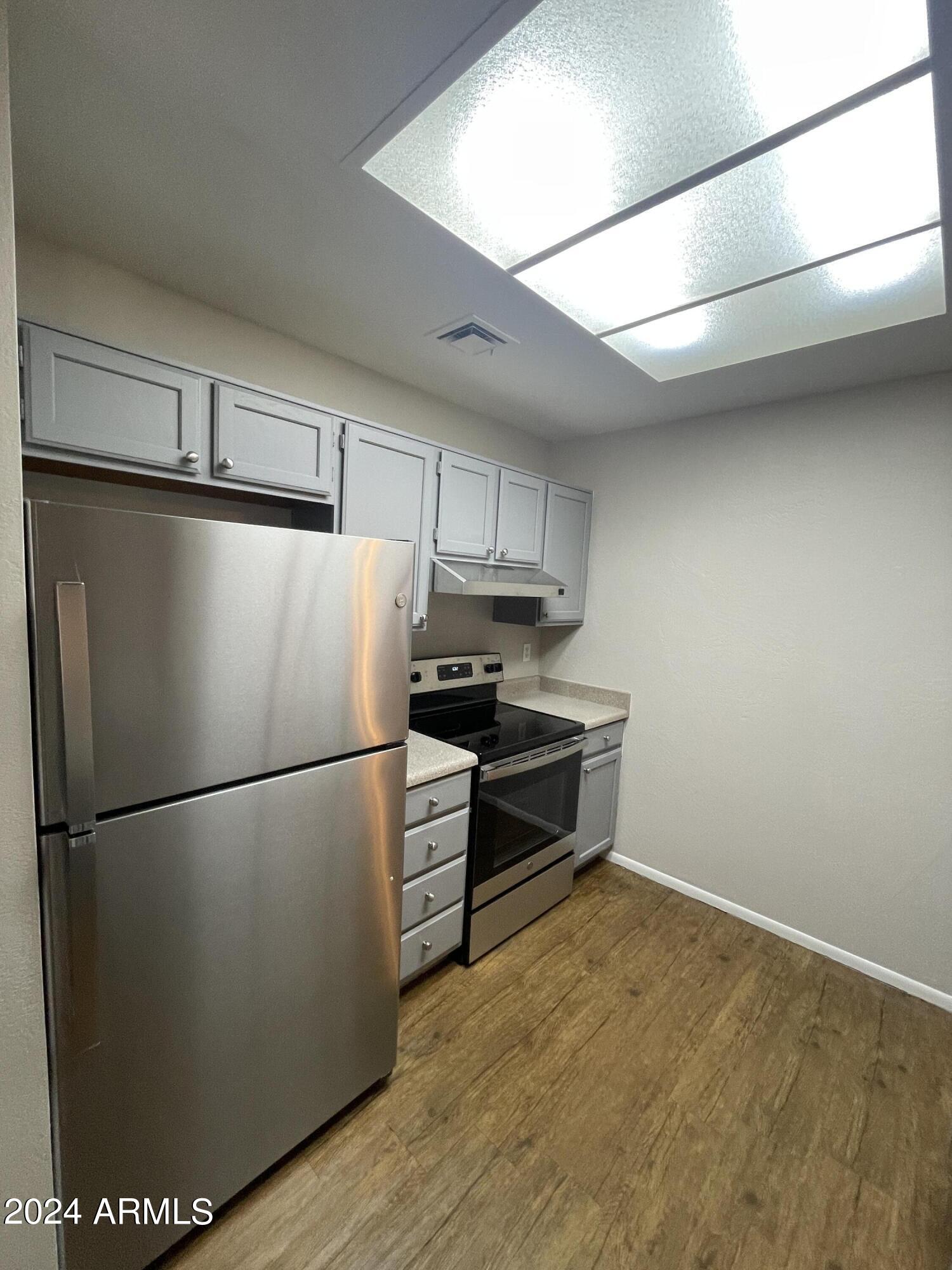 930 N MESA Drive Unit: 2067