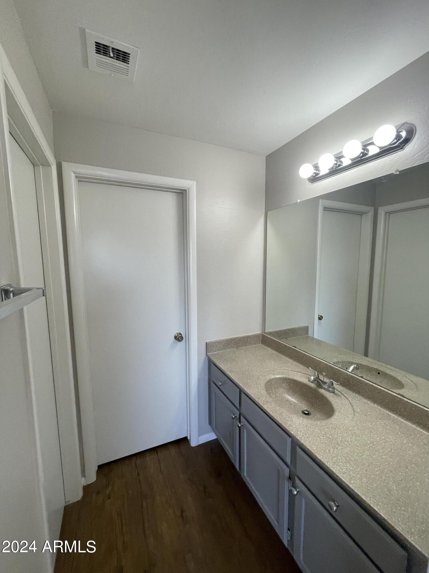 930 N MESA Drive Unit: 2067