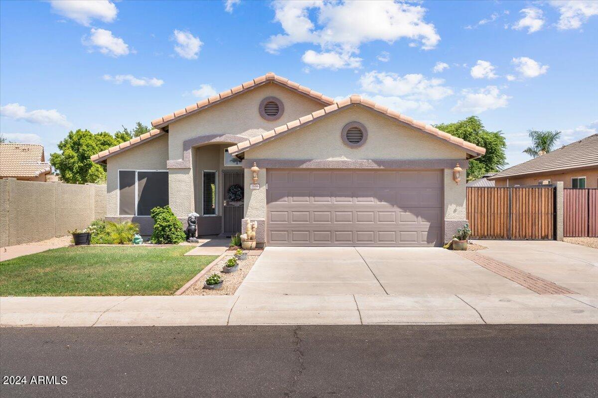 7686 W Foothill Drive