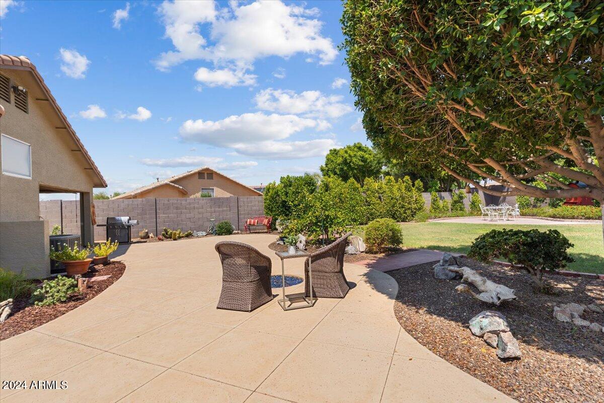 7686 W Foothill Drive