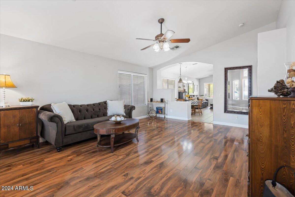 7686 W Foothill Drive