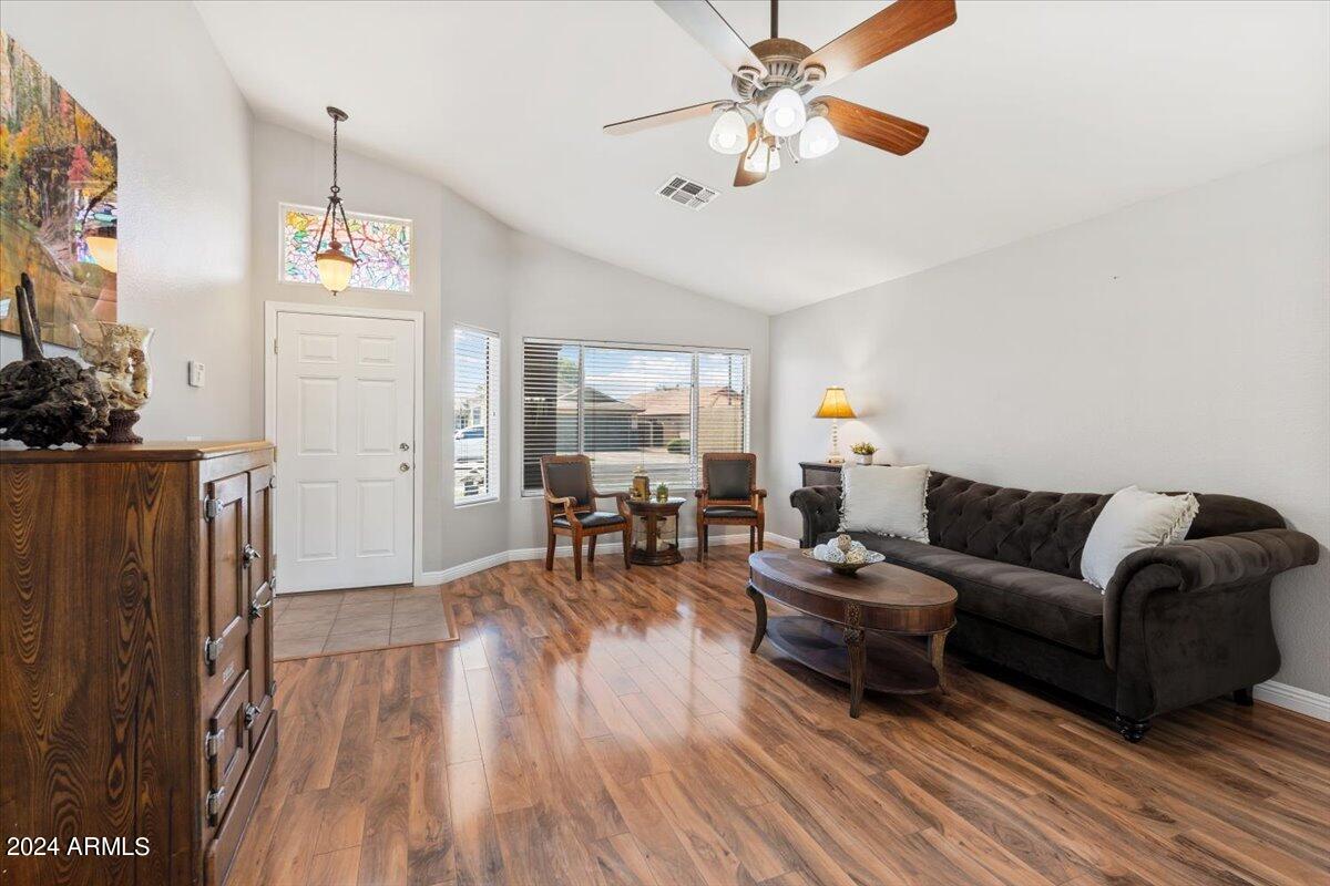 7686 W Foothill Drive