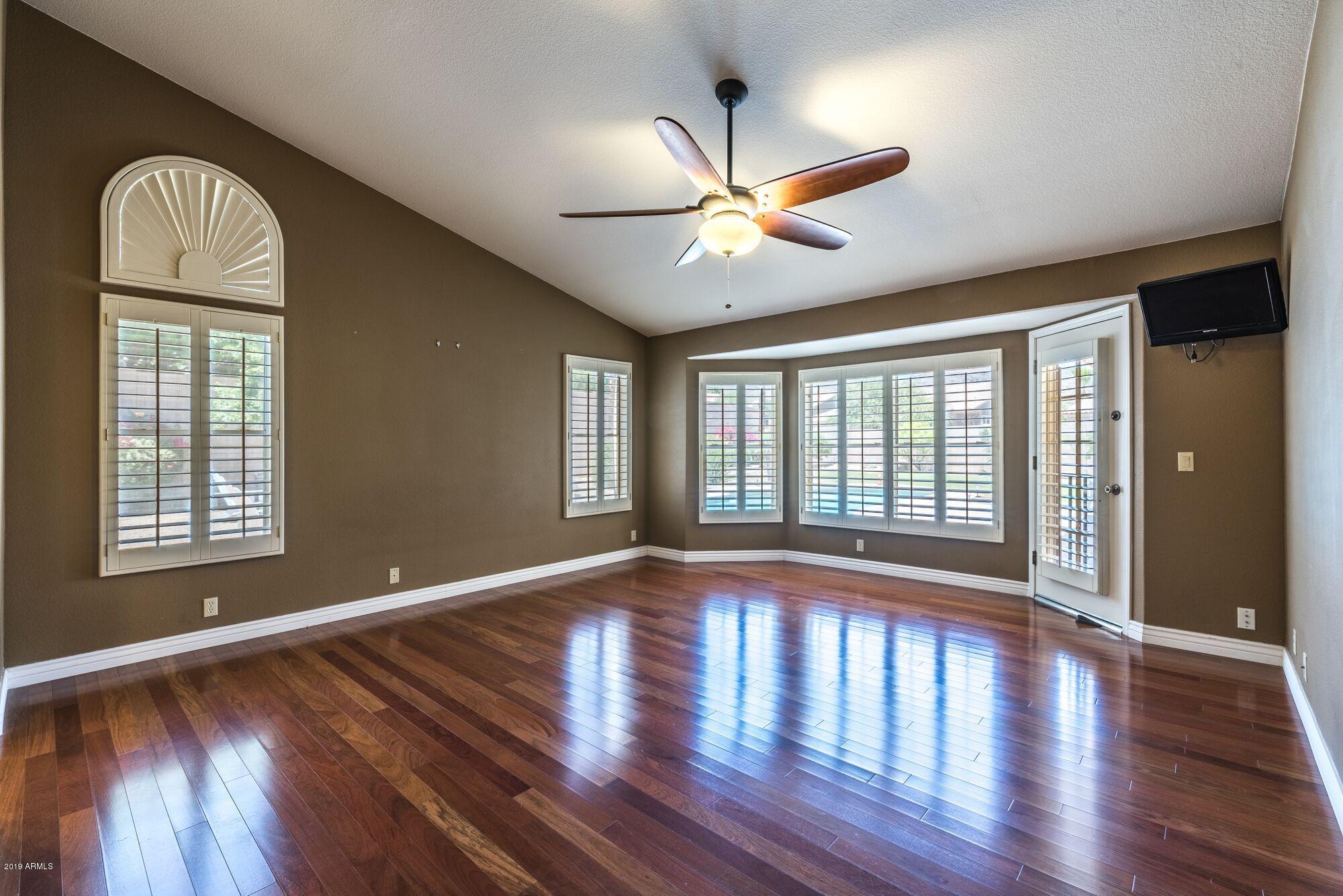 626 W MOUNTAIN VISTA Drive