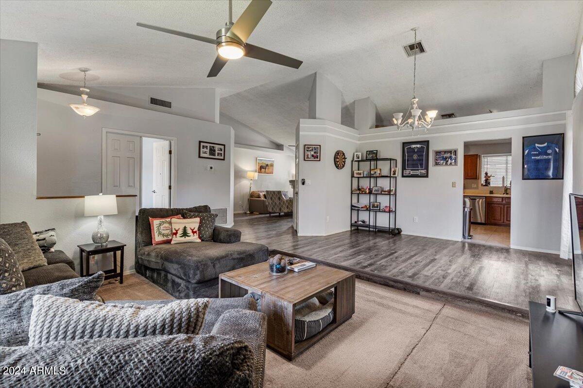 5719 E MURIEL Drive