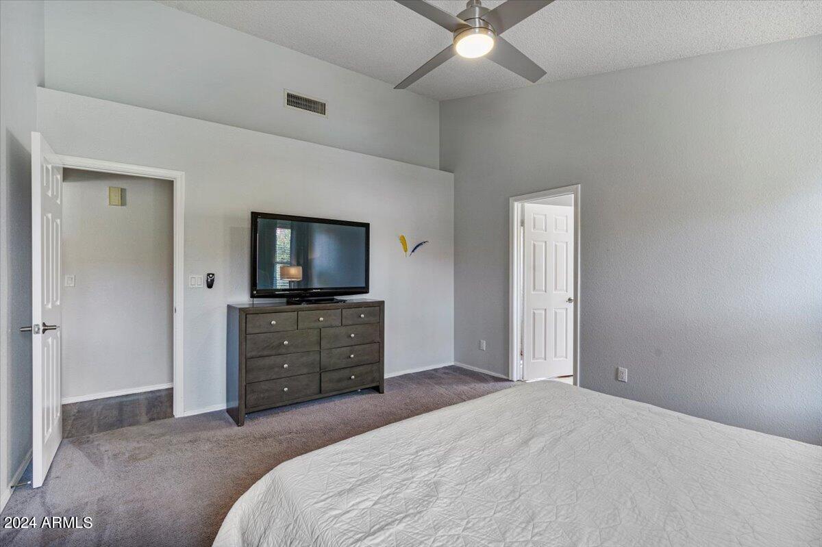 5719 E MURIEL Drive