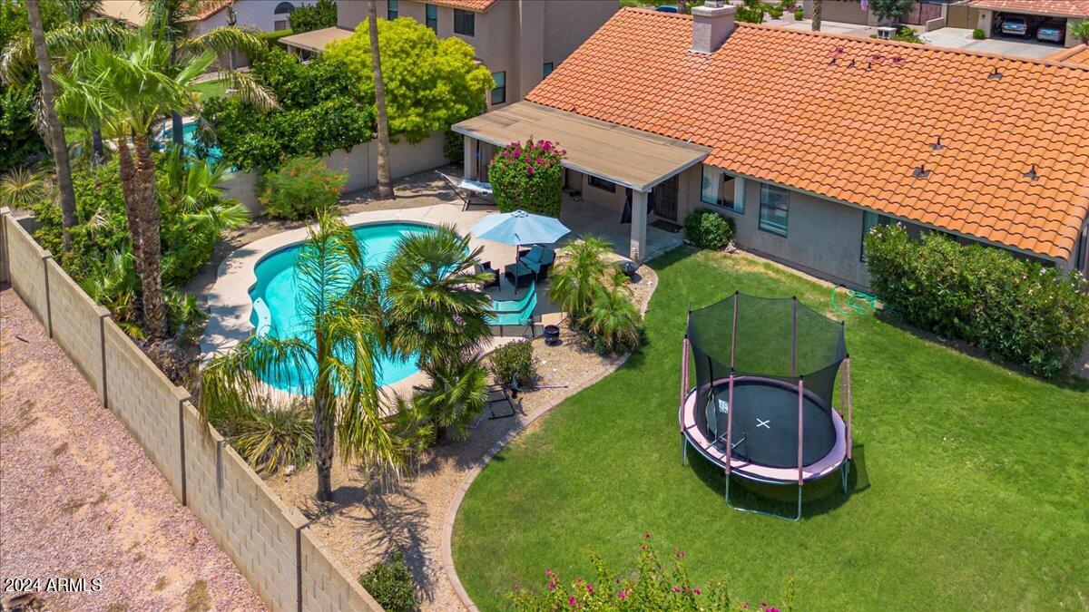 5719 E MURIEL Drive