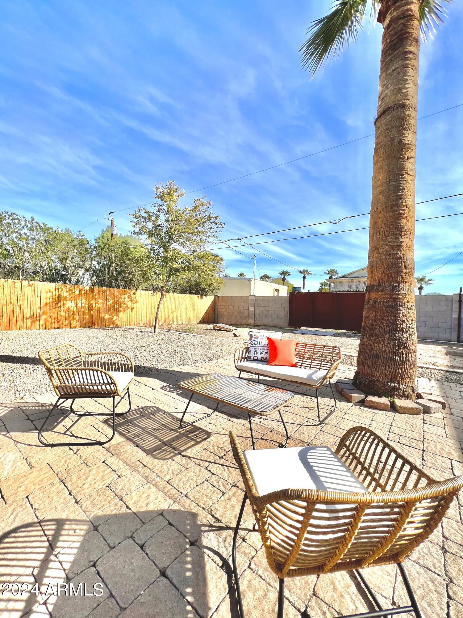 1813 N 10TH Street