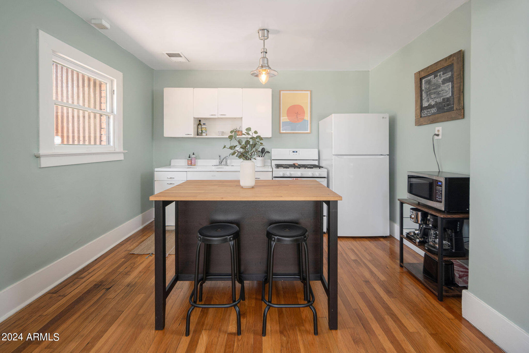 1813 N 10TH Street