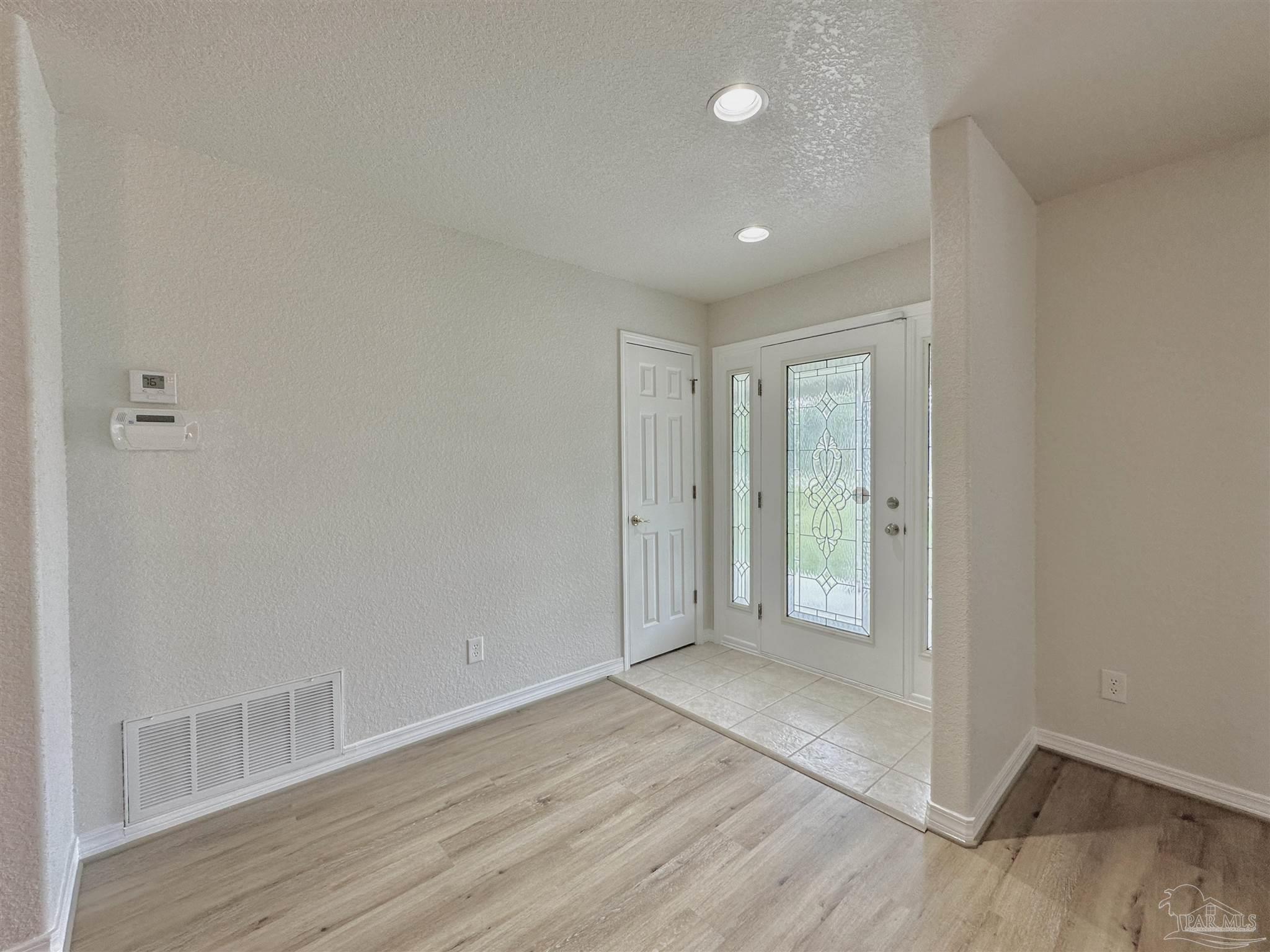1510 W Detroit Blvd