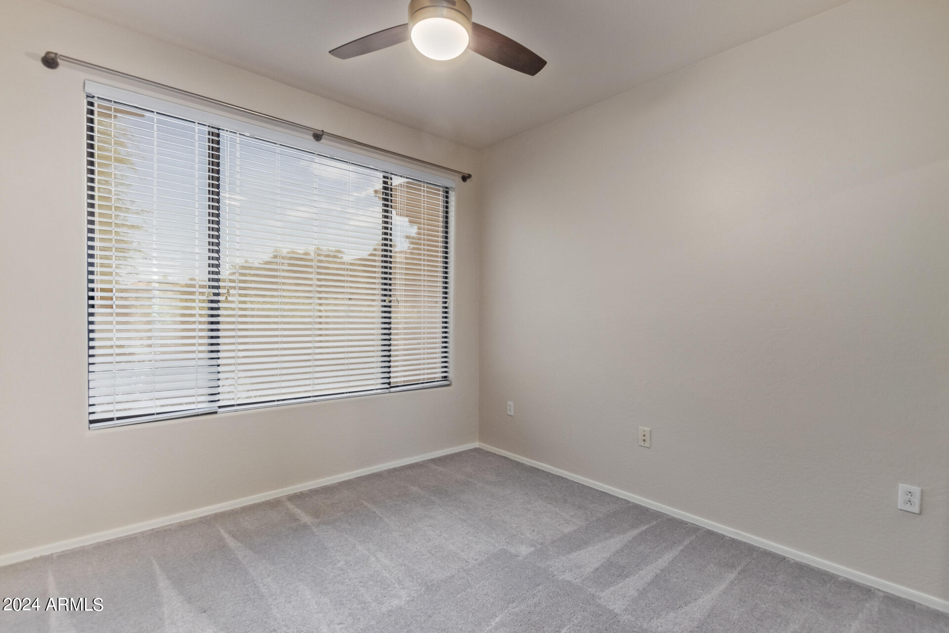 705 W QUEEN CREEK