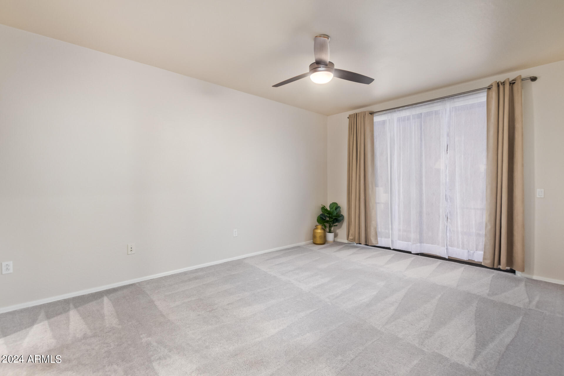 705 W QUEEN CREEK