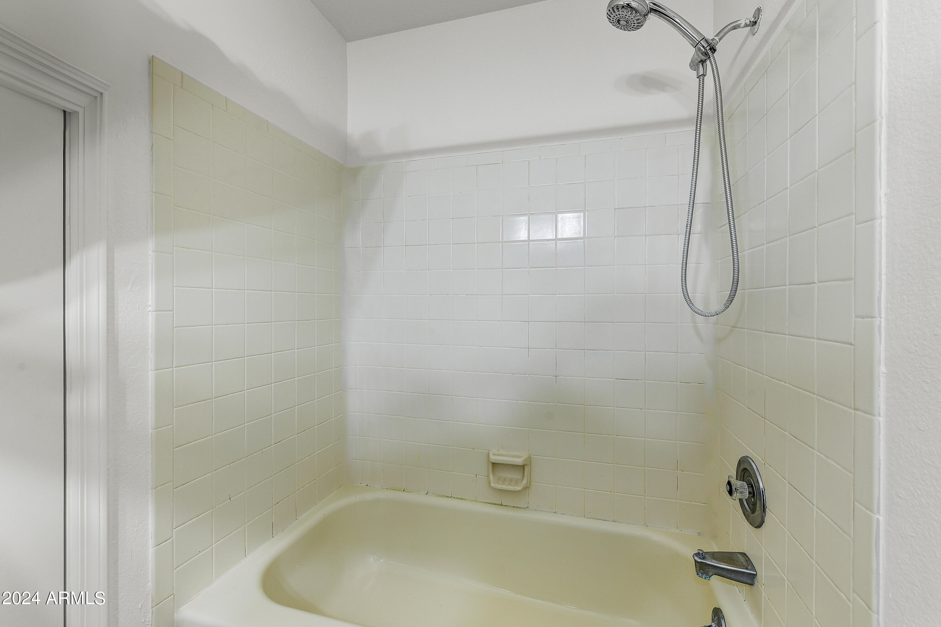 4901 E KELTON Lane # 1239