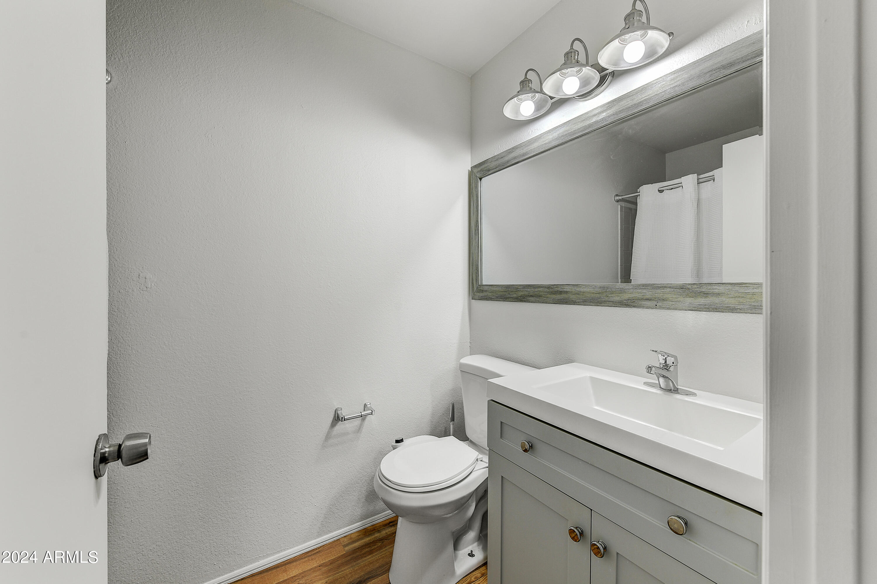 4901 E KELTON Lane # 1239