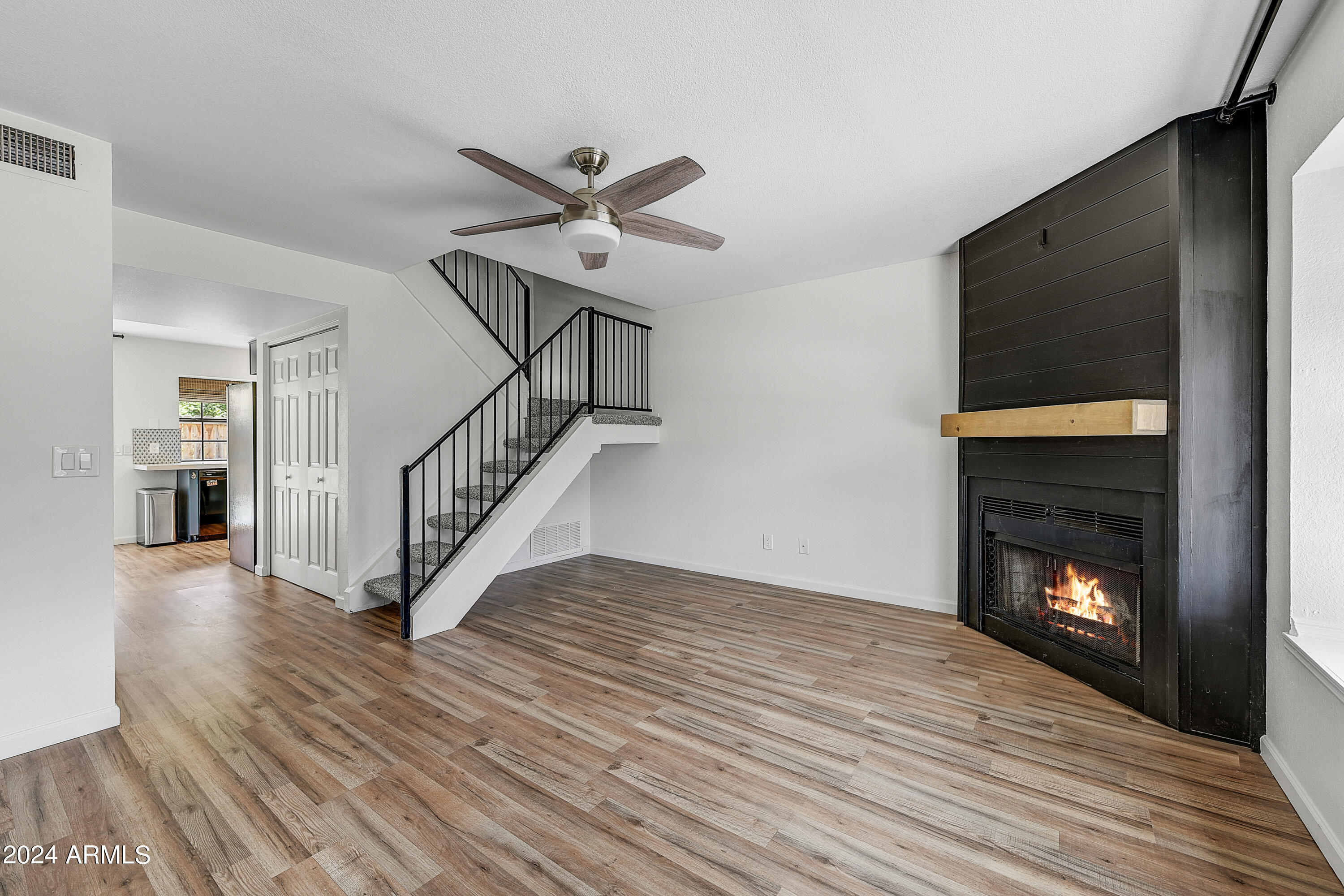 4901 E KELTON Lane # 1239