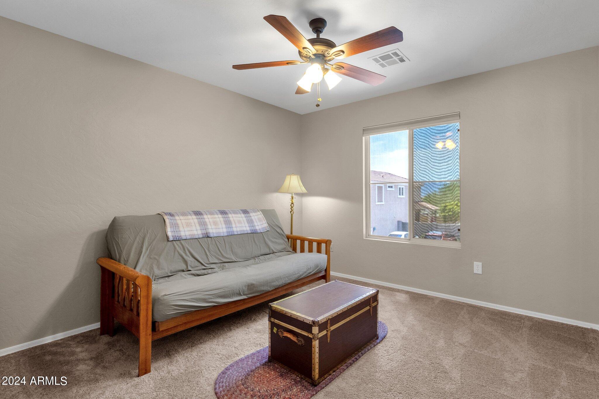 122 W MOUNTAIN SAGE Drive