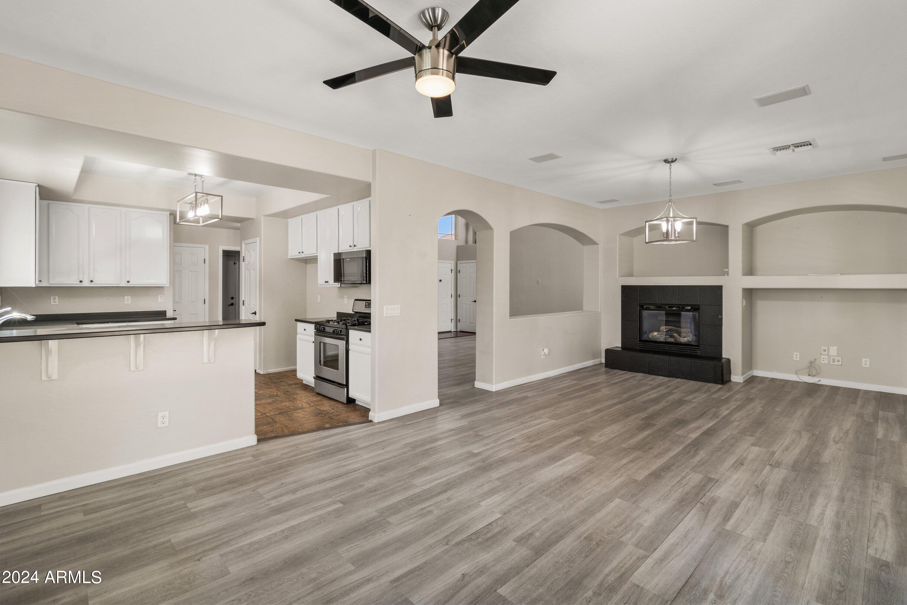 3282 W White Canyon Road