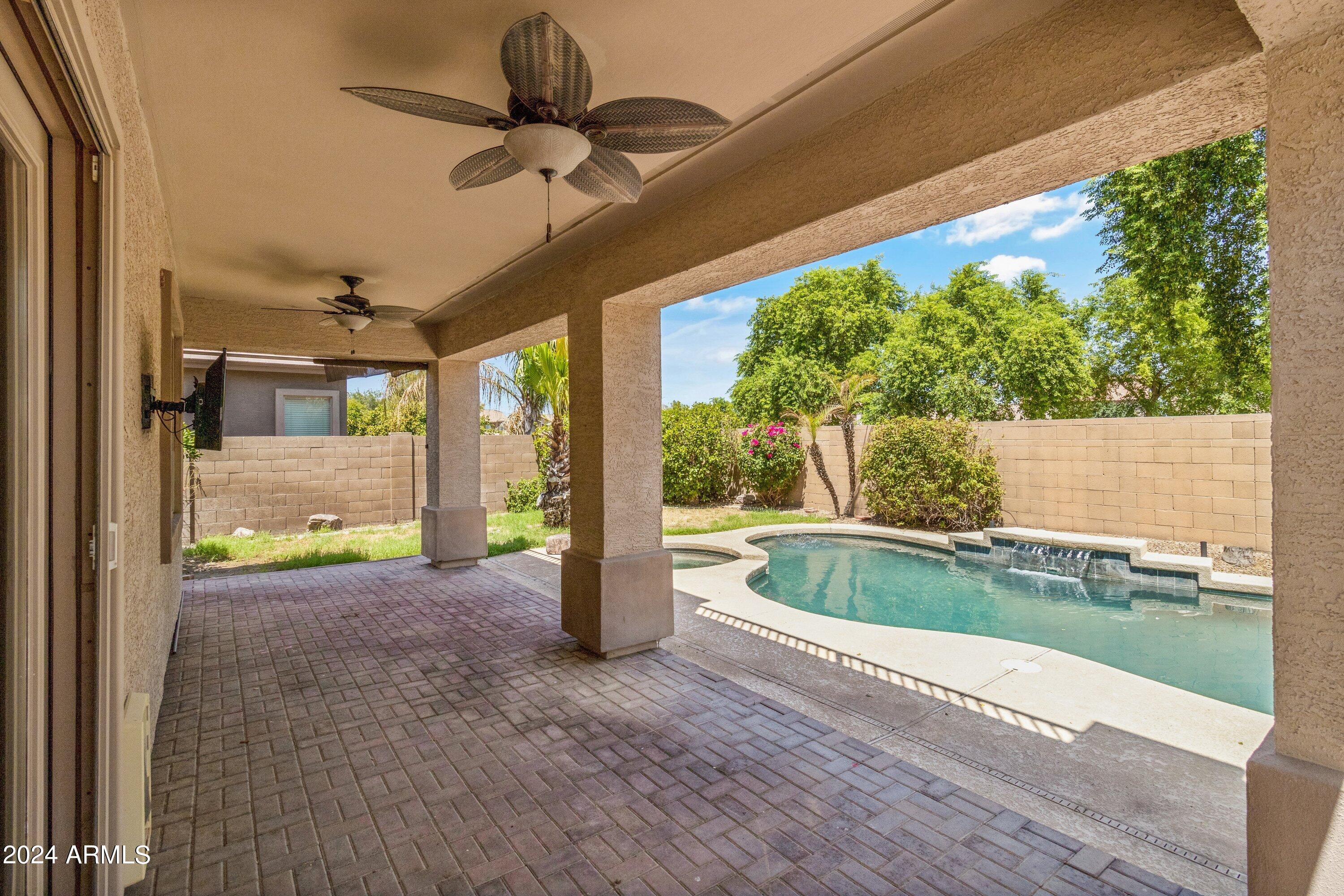 3282 W White Canyon Road