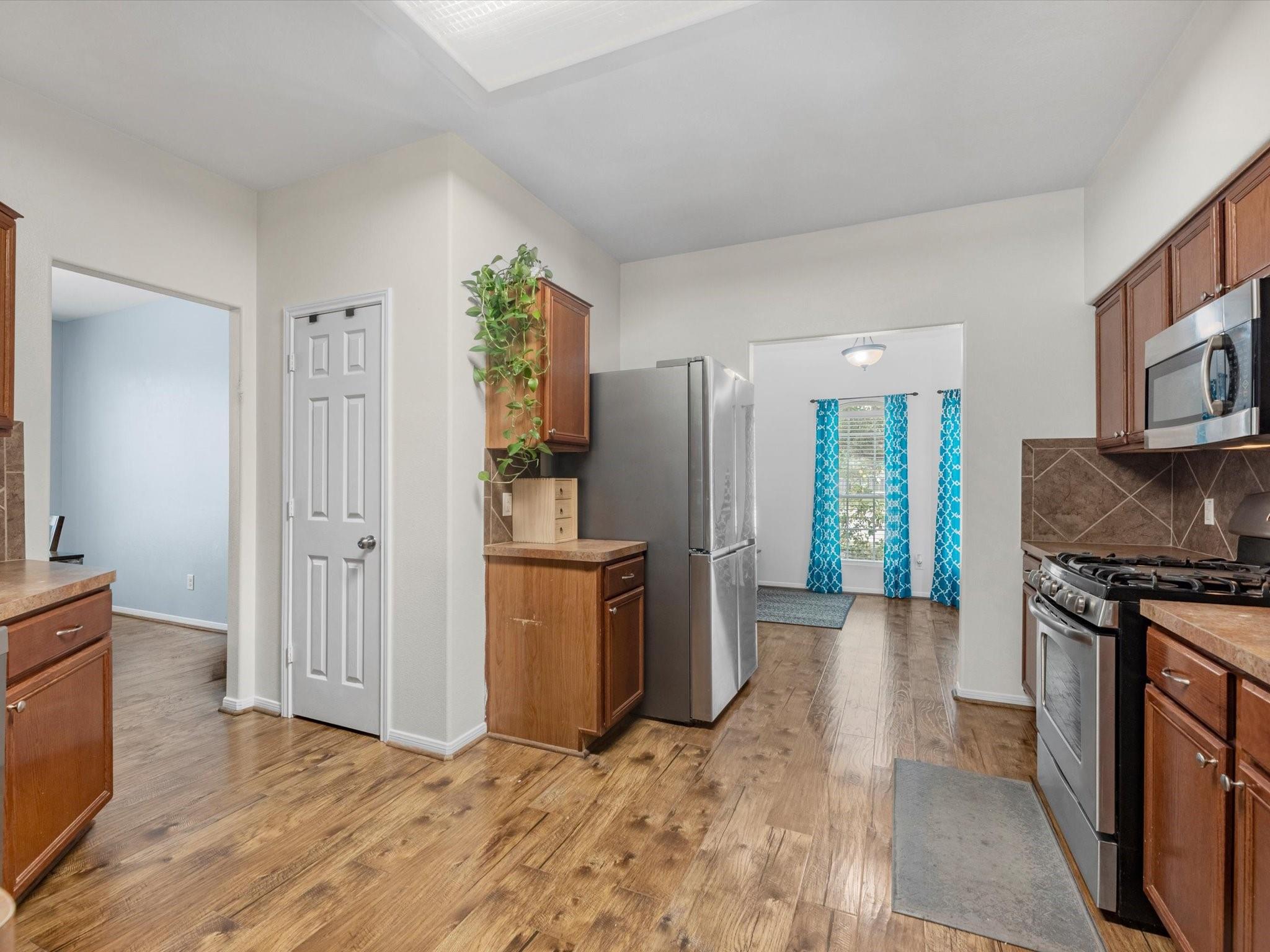 22422 Lamaster Lane