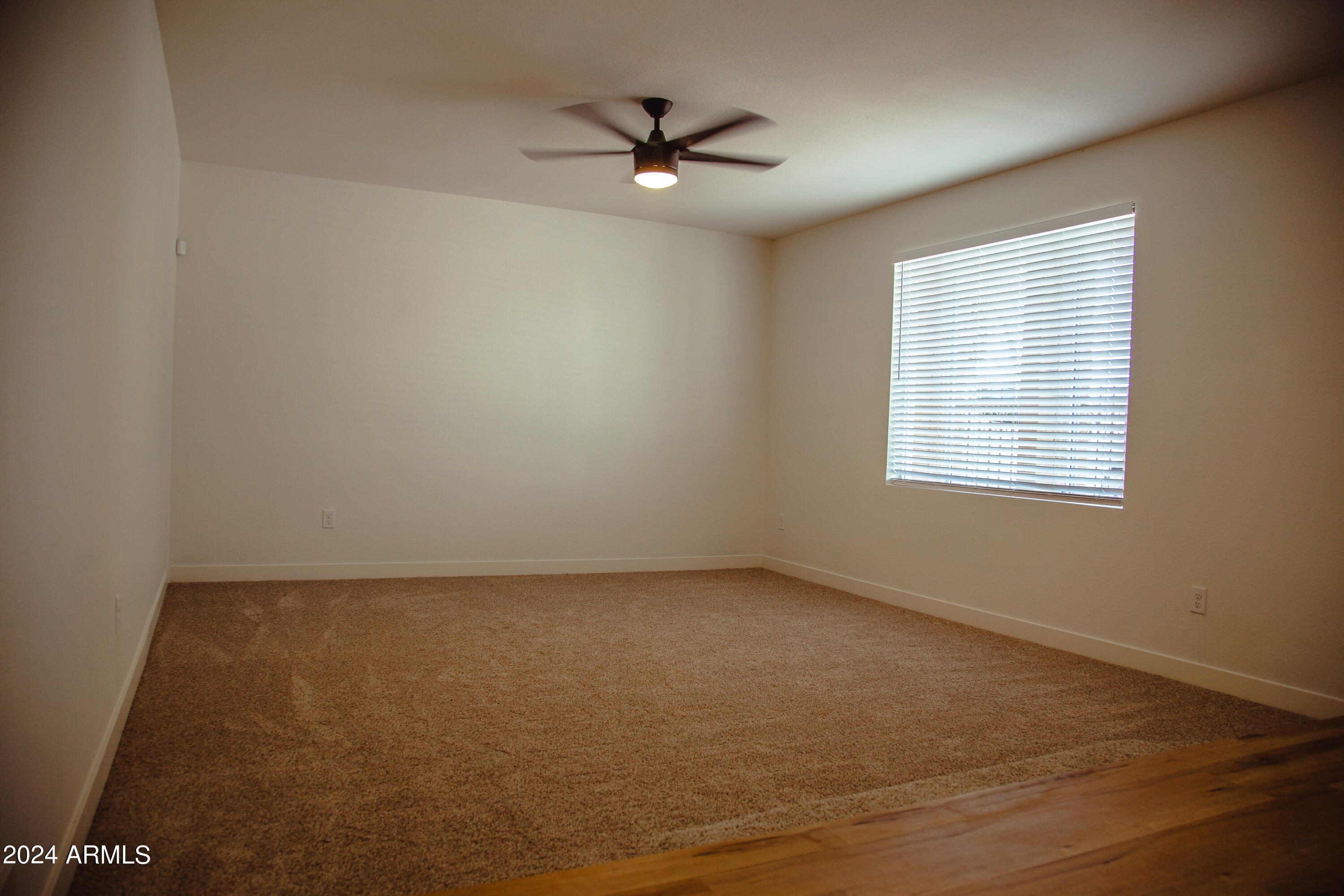 3527 E ALTADENA Avenue