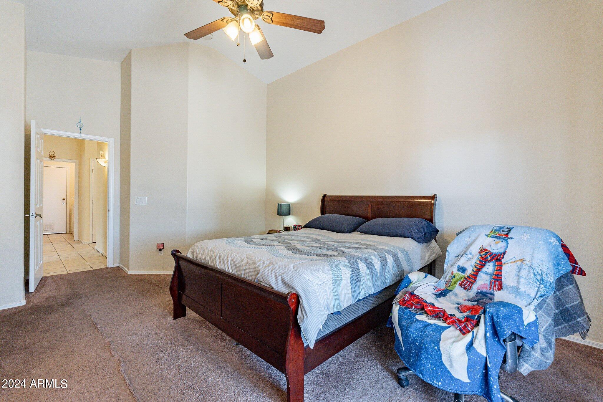 2031 E AIRE LIBRE Avenue