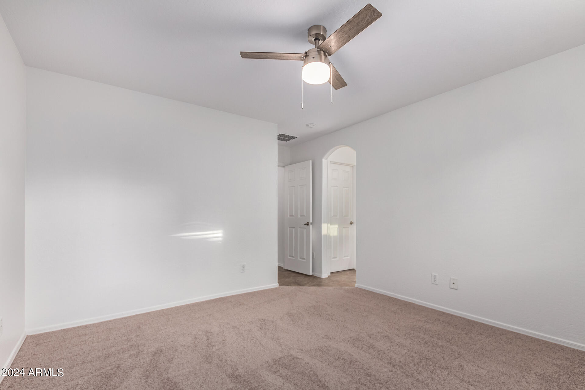 2933 E BLUE RIDGE Way