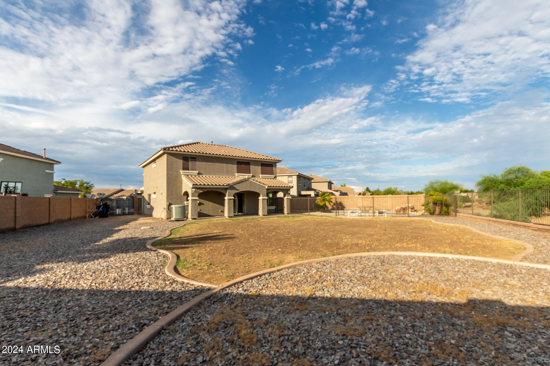 2933 E BLUE RIDGE Way