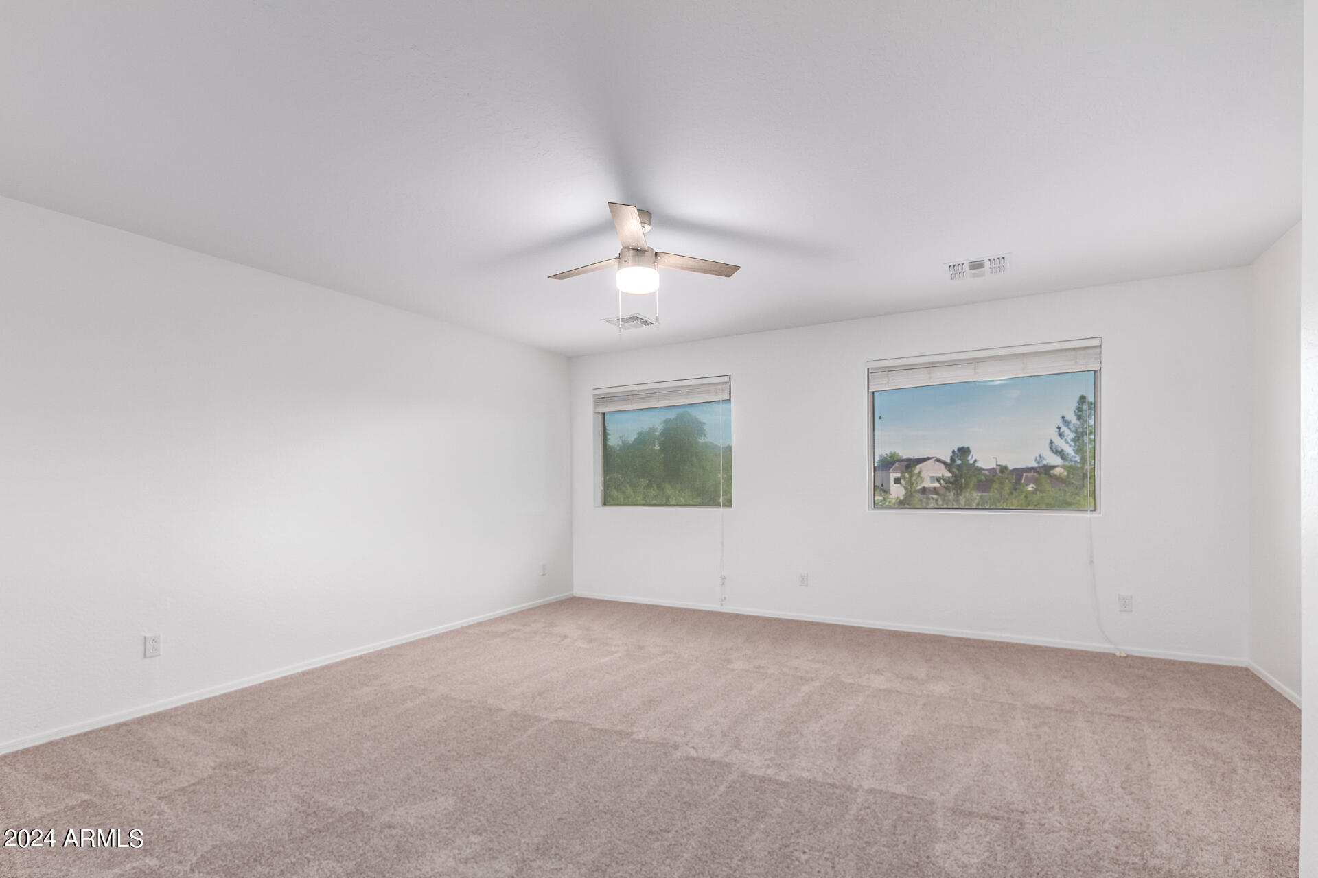 2933 E BLUE RIDGE Way