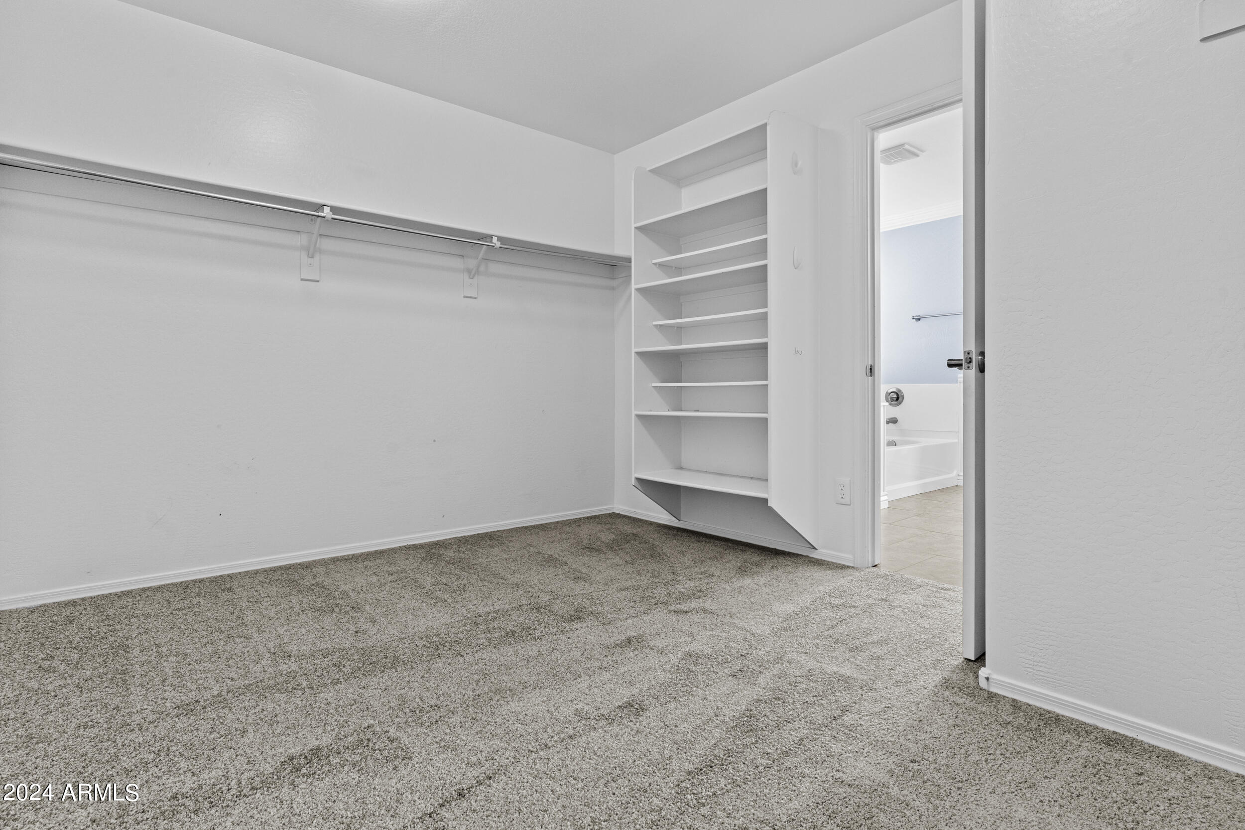3511 N ARCO
